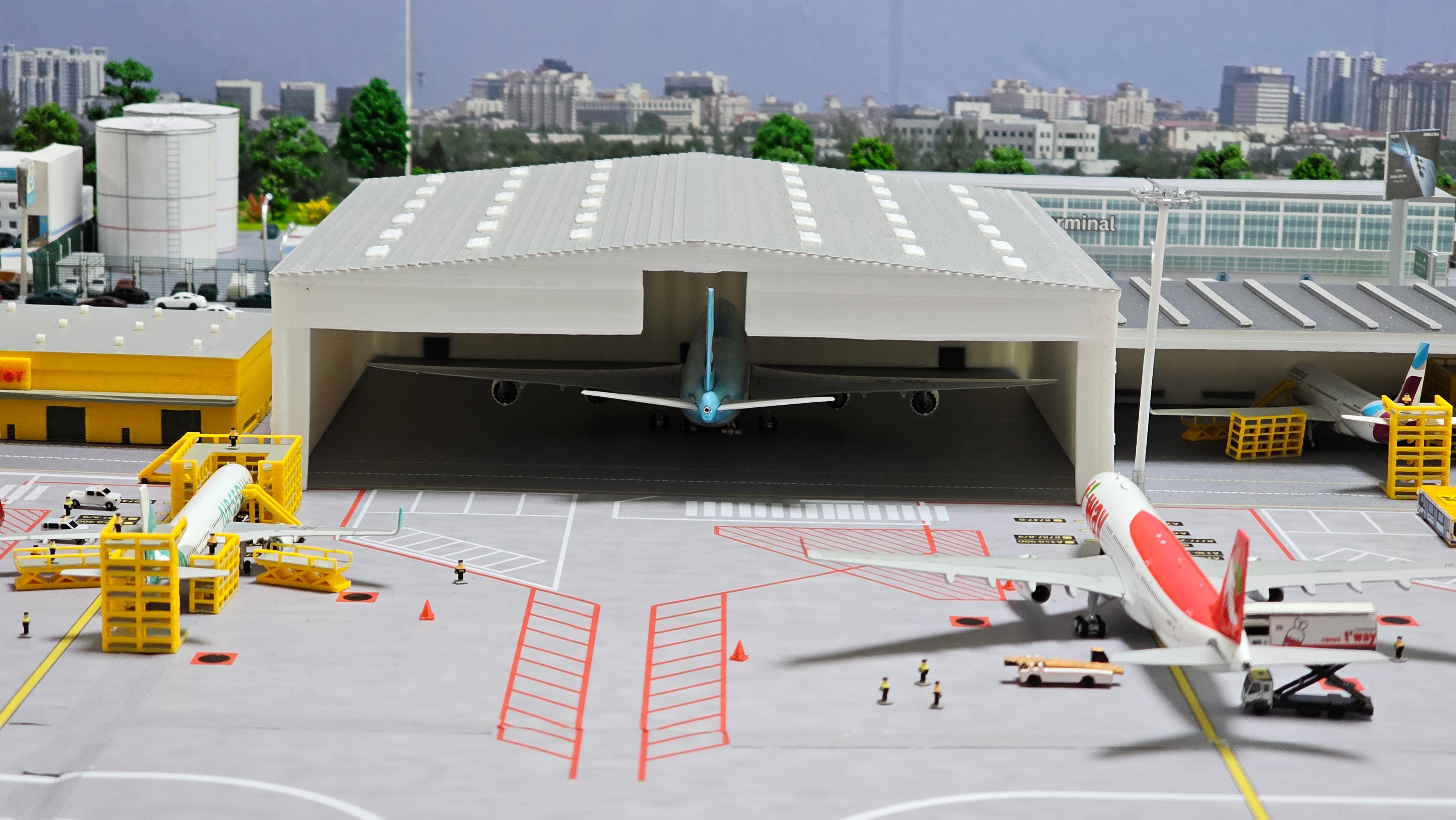 Hangar V4 1:500 / 1:400