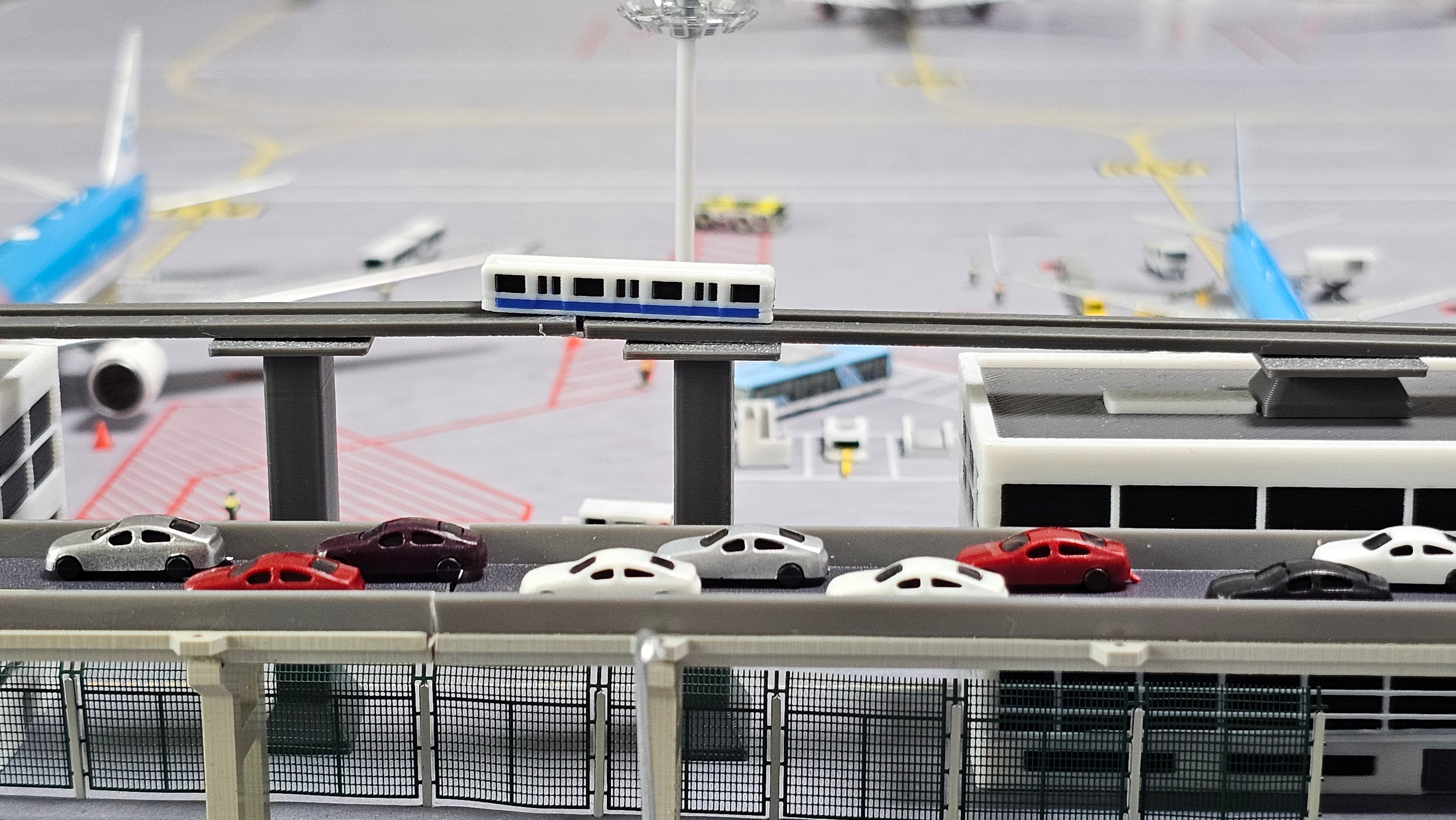 Skytrain 1:500 / 1:400