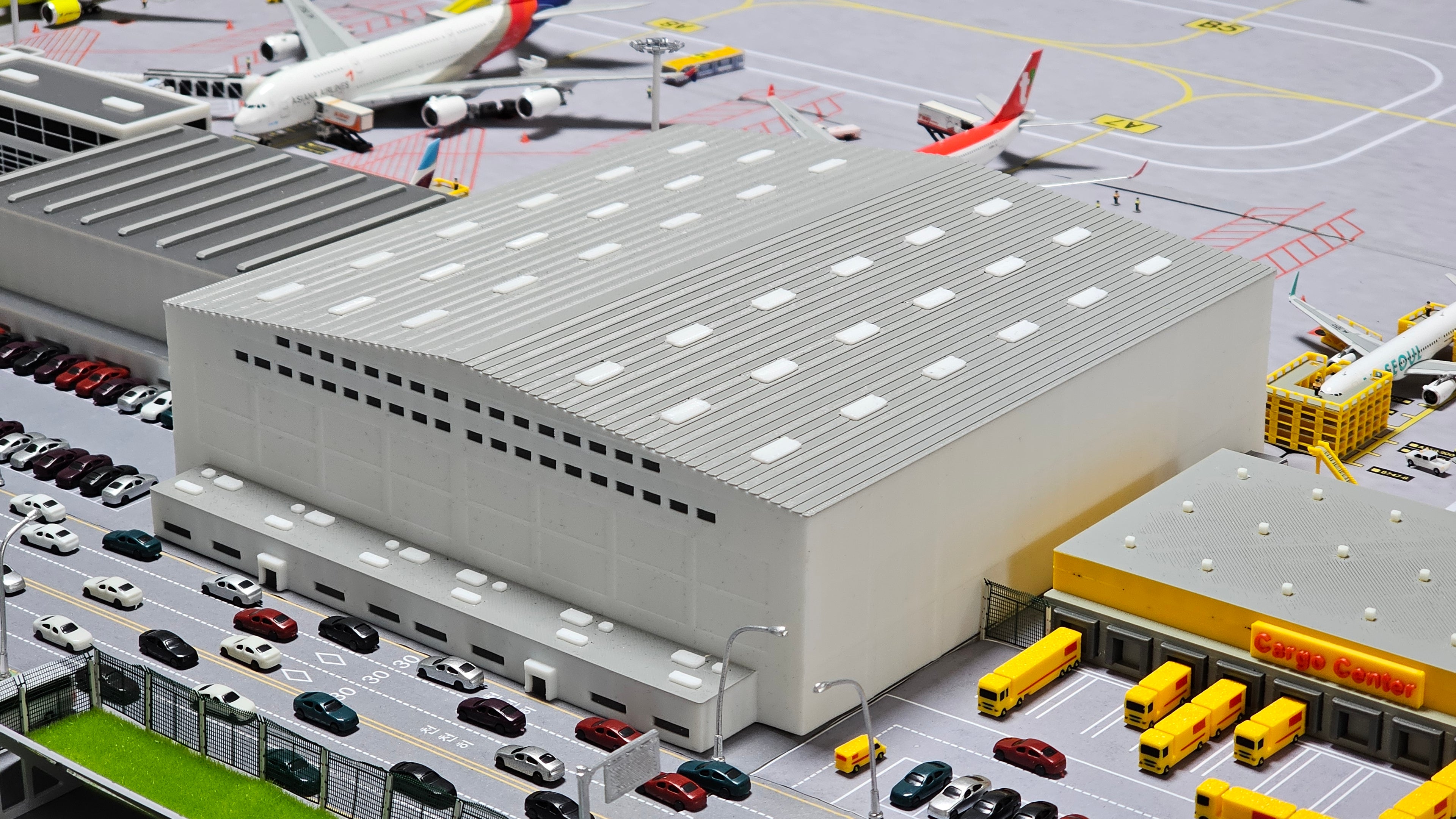 Hangar V4 1:500 / 1:400