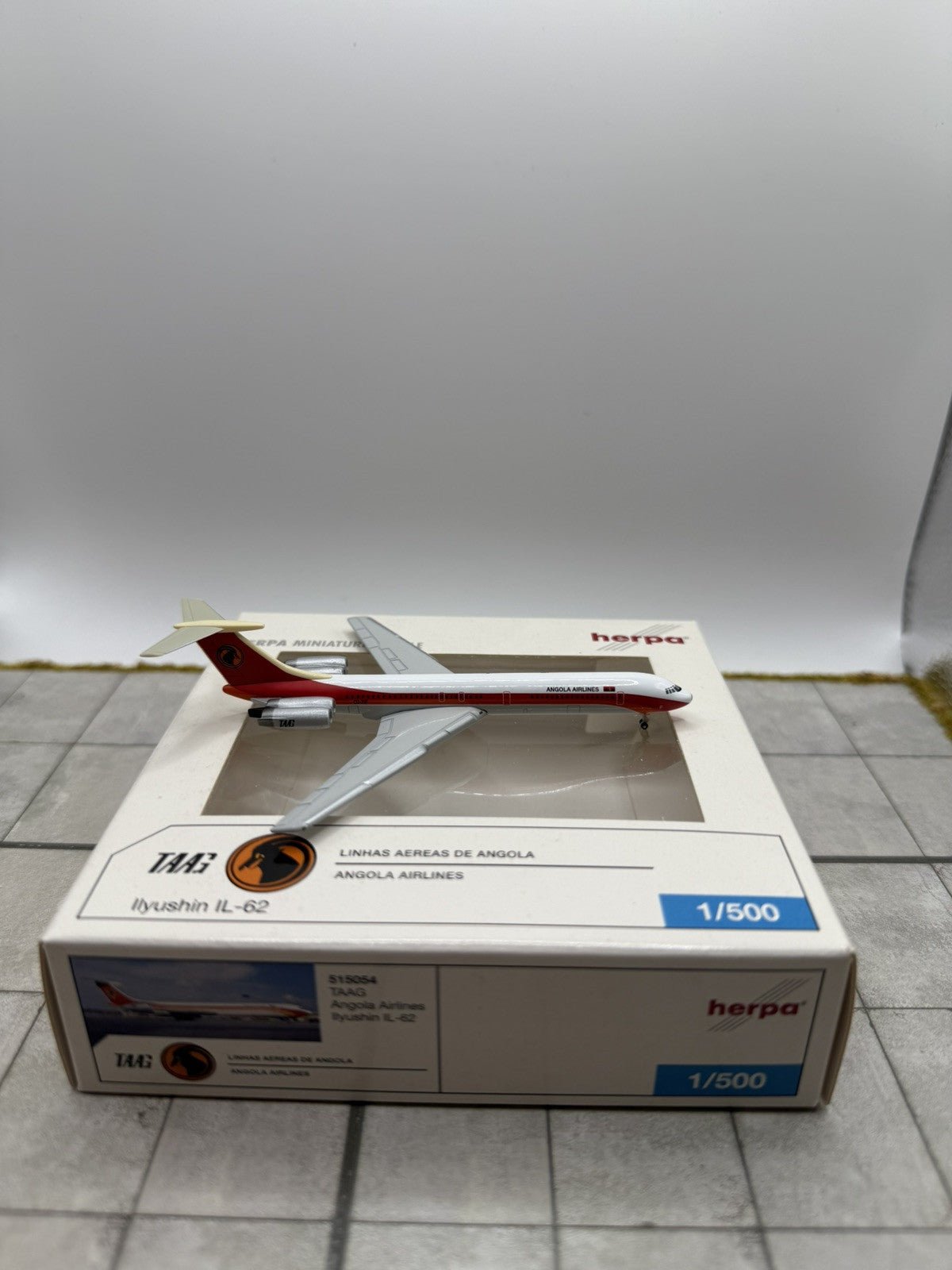 Herpa Wings 1:500 TAAG Angola IL-62