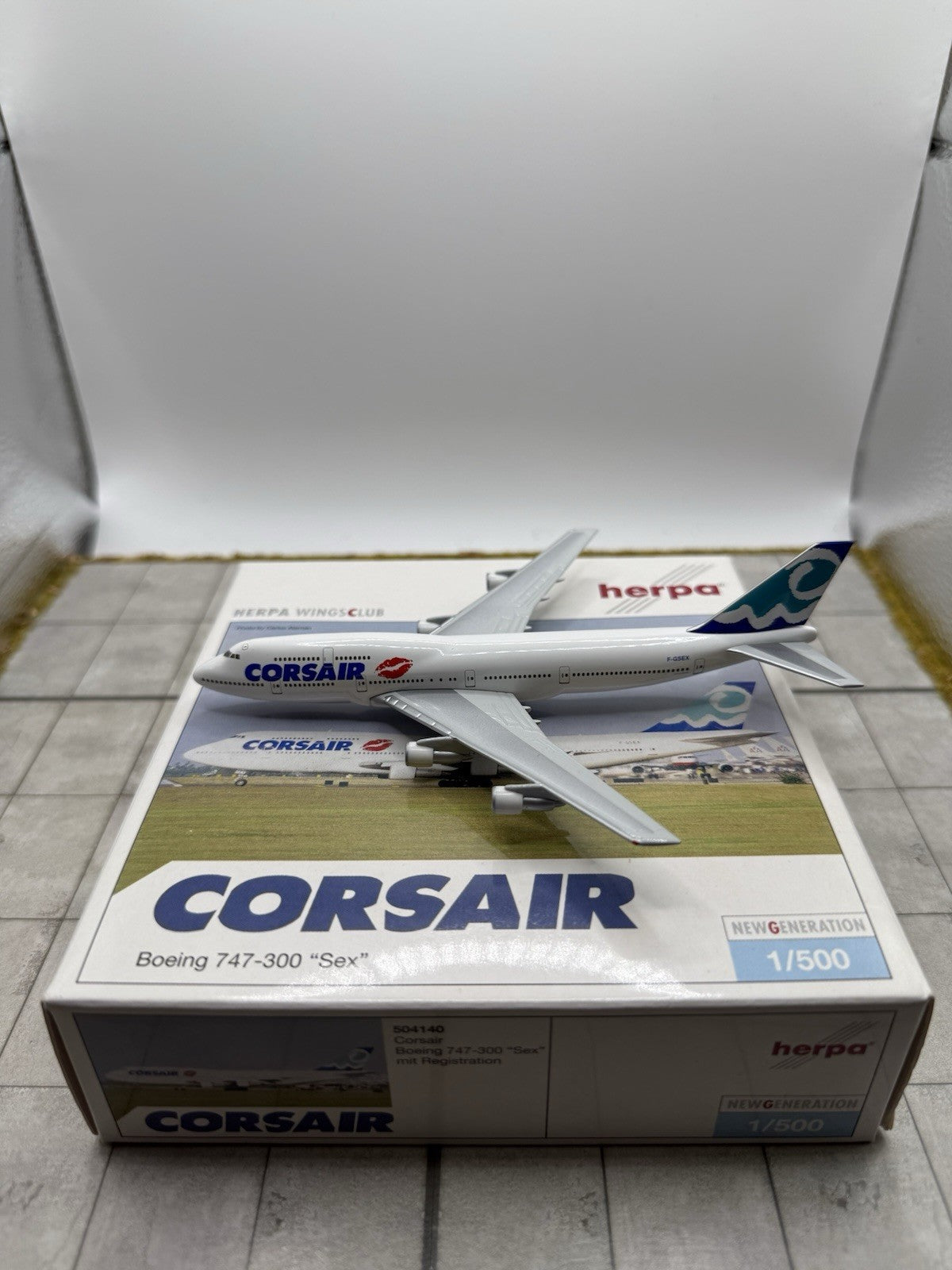 Herpa Wings 1:500 Corsair 747-300 Sex