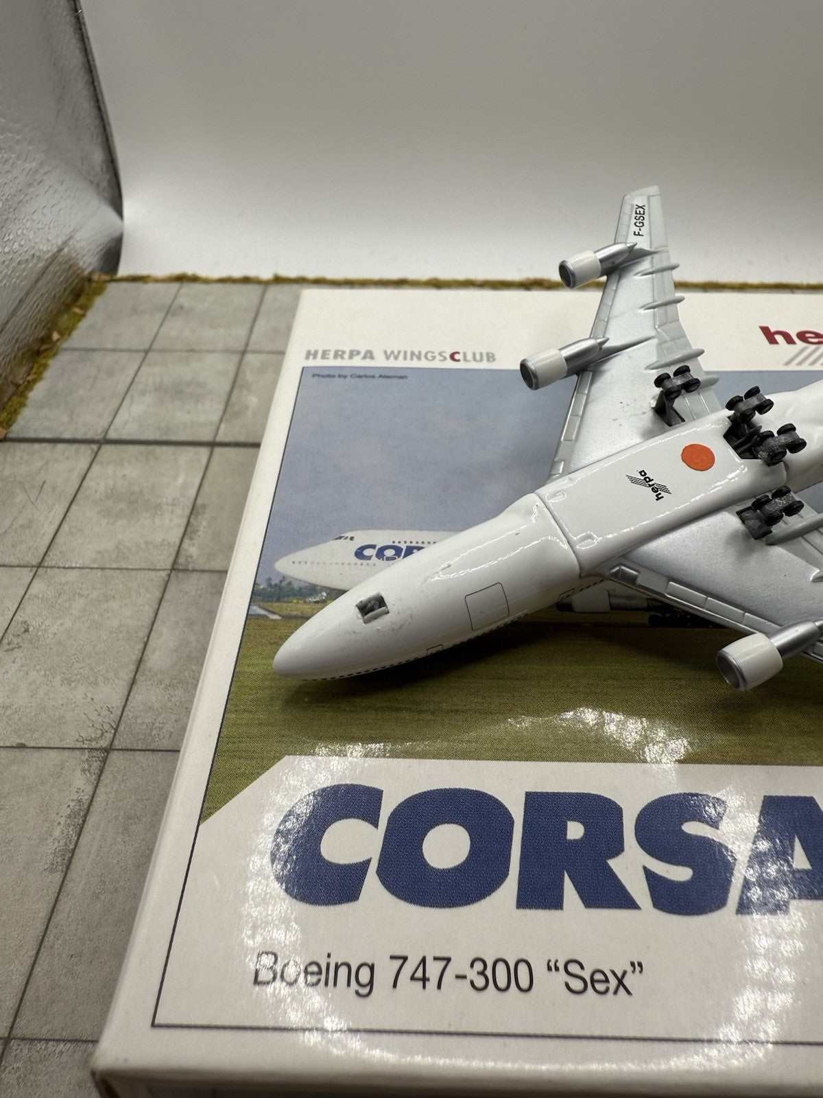 Herpa Wings 1:500 Corsair 747-300 Sex