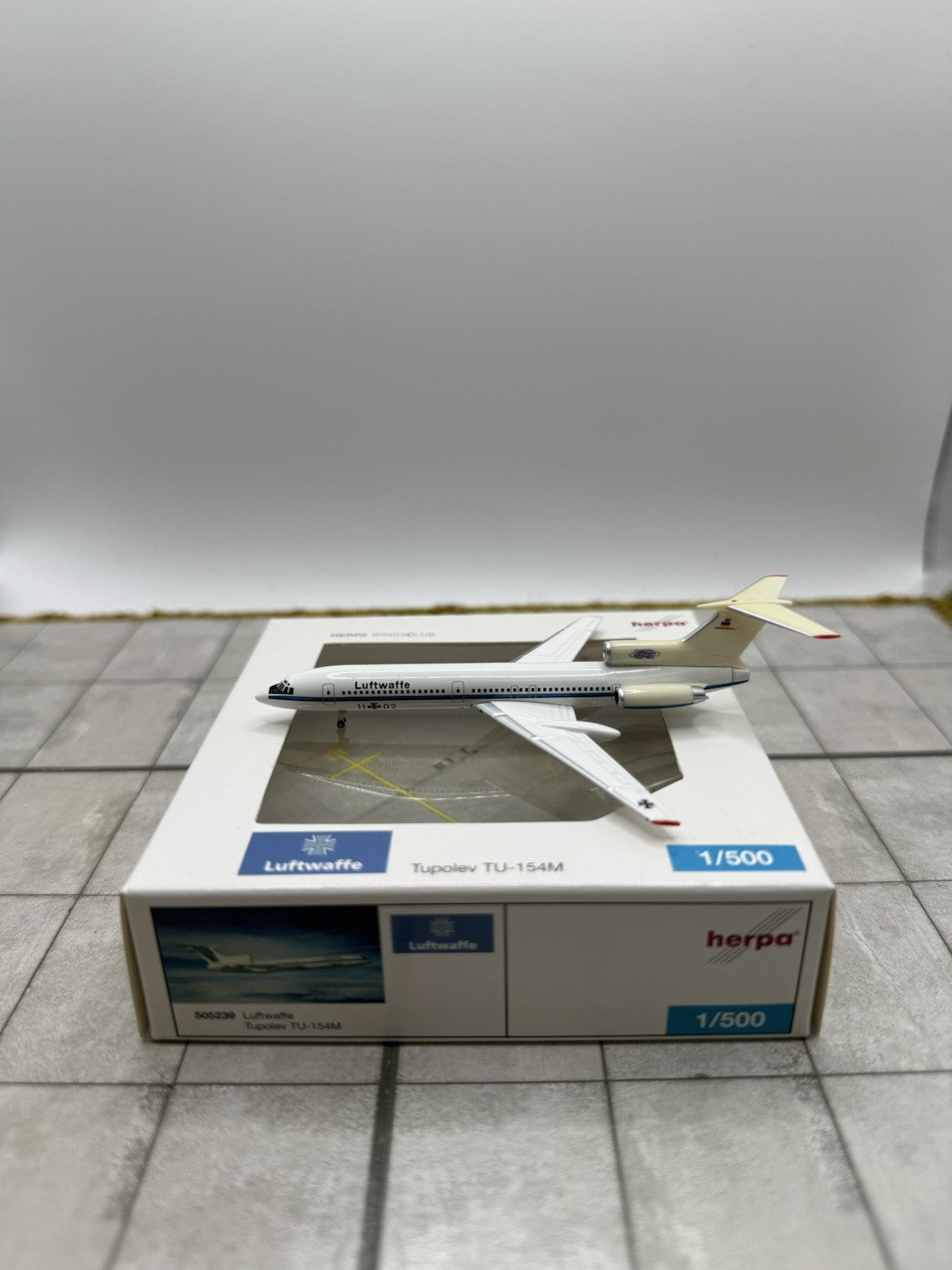 Herpa Wings 1:500 Luftwaffe Tu-154M
